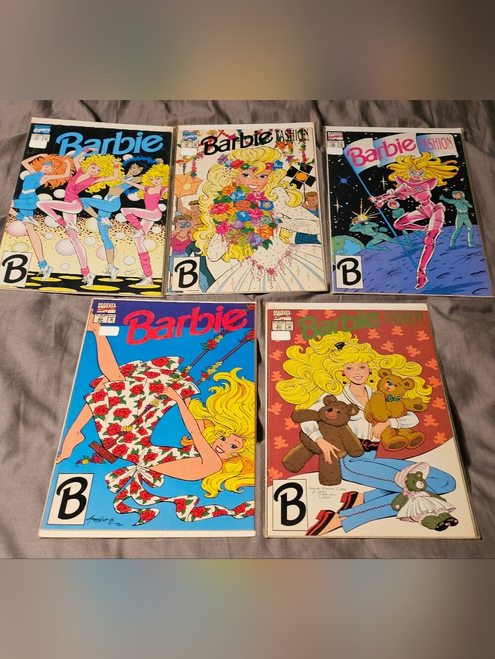 Lot Of 5 Vintage Barbie Comic Books